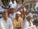 Kejriwal begins Varanasi road show; confident of record victory