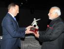 Modi presents Sikh battalion's prized trophy to Abbott at War Memorial