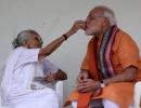 PM Modi visits mother's home, seeks blessings on birthday