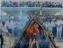 At farmer's cremation, 'jai jawan, jai kisan' chants ring loud