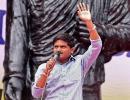 Hardik calls out Patels of India to join quota marathon