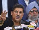 Hours after 'napunsak' tweet on Jaitley, Kirti Azad claims Twitter account hacked