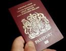 UK parents told to take away passports of girls at terror risk