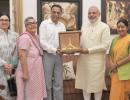 PM hands over Bangladesh war honour to Vajpayee