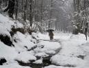 Valley of snow: Kashmir witnesses heavy snowfall, roads blocked