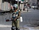 Mixed reactions to clampdown on WhatsApp news groups in Kashmir