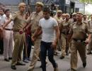 Nirbhaya convict Vinay Sharma tries to hurt self