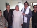 Shatrughan dares BJP again, 'openly' meets Nitish, Lalu