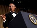 Obama mocks self, scribes and rivals at final White House dinner gig