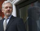 Ecuador grants citizenship to Assange