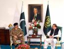 Act against militants: Sharif's blunt message to Pak army