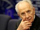 Former Israeli President Shimon Peres dies at 93