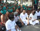 DMK's Stalin meets protesting TN farmers, demands loan waiver