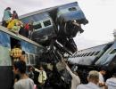 23 dead as 14 coaches of Utkal Express derail in UP