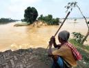 Floods continue to heap misery on Bihar, UP; toll rises to 341 and 82