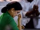 In Bengaluru prison, Sasikala has 'Cyanide Mallika' as her next door inmate