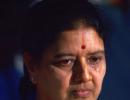 SC seals Sasikala's fate in 8 minutes, sends her to prison