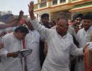 Are Mulayam and Akhilesh batting for the same side?