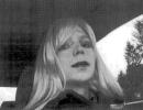 Obama commutes sentence of WikiLeaks source Chelsea Manning