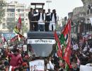 Akhilesh-Rahul bonhomie at Lucknow road show