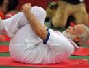 Video: Yoga lessons from Narendra Modi