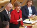 Scotland's lawmakers back new independence referendum