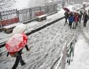 Snowfall paints Kashmir, Himachal a chilly white!