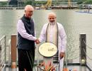 Modi unveils Gandhi's plaque, meets Mattis in Singapore