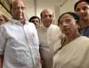 In Delhi, Mamata Banerjee tries to build an anti-BJP front for 2019