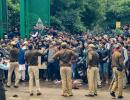 Many injured in clash between Jamia students, cops