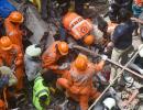 11 killed as 100-yr-old building collapses in Mumbai