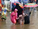 3 dead as heavy rains lash Mumbai; traffic affected