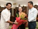 Aaditya invites Sonia, Manmohan to Uddhav swearing-in