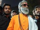 Bal Thackeray lookalike major draw at swearing-in