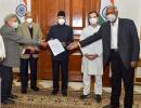 Oppn leaders meets Prez, seek repeal of farm laws