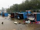 Cyclone makes landfall near Alibaug, to last for 3 hrs