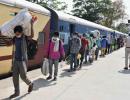 Cong to bear cost of migrants' rail travel: Sonia