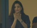 SEE: Anushka blows kisses to hubby Kohli