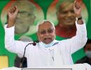 'Installed his wife on chair': Nitish attacks Lalu