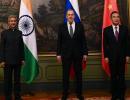 Jaishankar, Wang Yi meet in Moscow amid LAC standoff