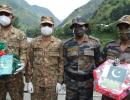 Pak's I-Day: Troops exchange sweets along LoC