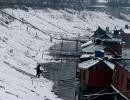 Snowfall in Kashmir Valley, road, air links snapped