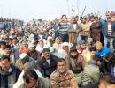 Farmers' stir: Crowd swells at Delhi-UP border