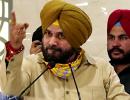 2 cops object to Sidhu's 'make cops wet pants' remark