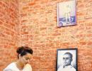 Kangana Pays Homage To Savarkar