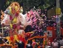 Muslims welcome Hanuman Jayanti procession in Raj