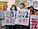 Hate And Love Greet Pelosi In Taiwan