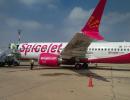 2 SpiceJet flights suffer snag, 1 had to land in Pak