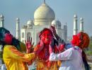 Yeh Hai India: Holi At The Taj