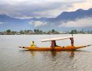 Beautiful Dal Lake In The Rain